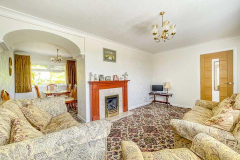 3 bedroom detached bungalow for sale - Swallow Hill, Birstall