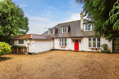 75 Lower Road, Fetcham, Leatherhead, KT22 9HG