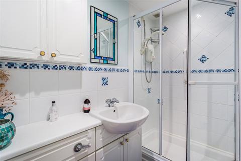 75 Lower Road, Fetcham, Leatherhead, KT22 9HG