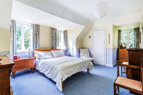 75 Lower Road, Fetcham, Leatherhead, KT22 9HG