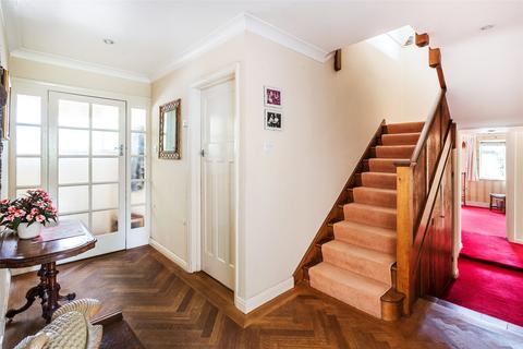 75 Lower Road, Fetcham, Leatherhead, KT22 9HG