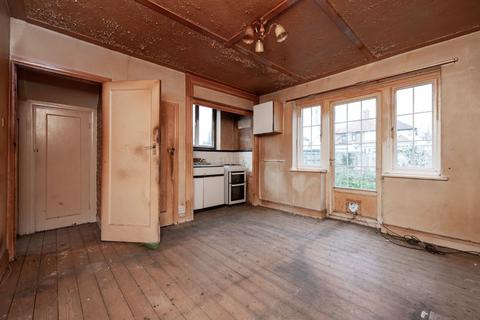 25 Sackville Avenue, Bromley, BR2 7JS