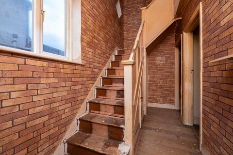 25 Sackville Avenue, Bromley, BR2 7JS