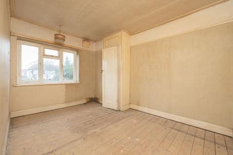 25 Sackville Avenue, Bromley, BR2 7JS