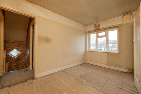25 Sackville Avenue, Bromley, BR2 7JS
