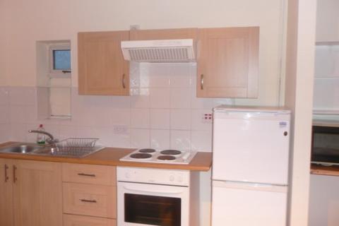 1 bedroom flat to rent, Daisybank Rd, Victoria Park, Manchester. M14 5QP