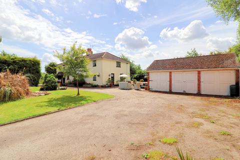 5 bedroom detached house for sale - Pantile Farm House, Cranfield Park Road, Wickford, Essex SS12