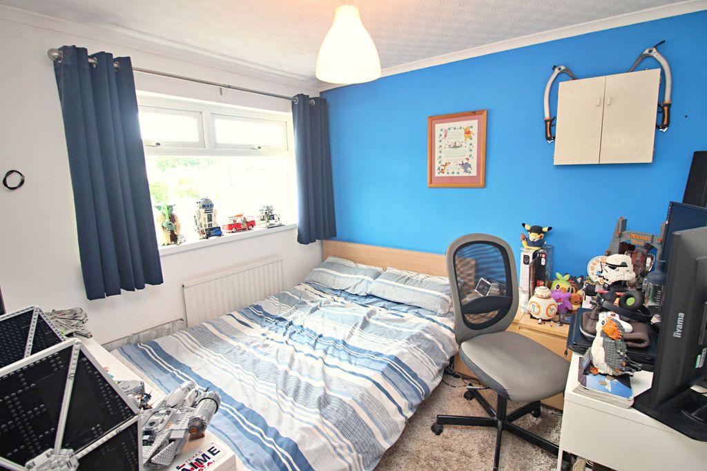 Bedroom 2 (Double)