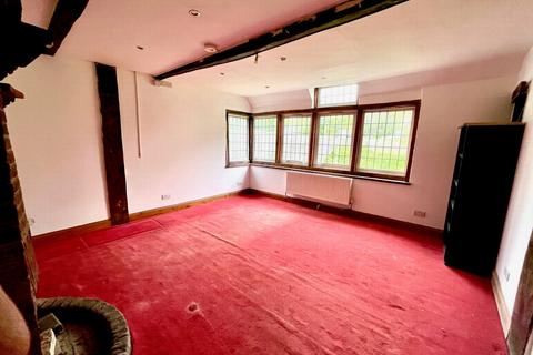 105 Colindeep Lane, London, NW9 6DD