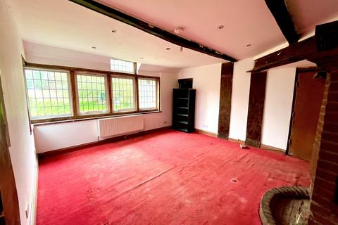 105 Colindeep Lane, London, NW9 6DD
