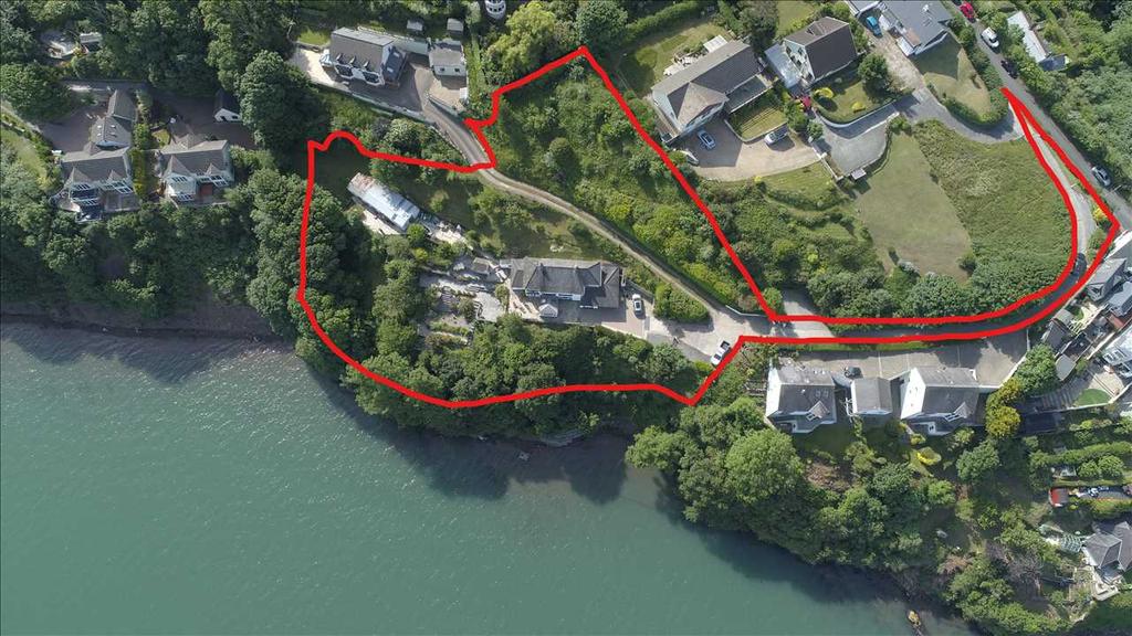 West Winds, Beach Road, Llanreath, Pembroke Dock 4 bed detached house