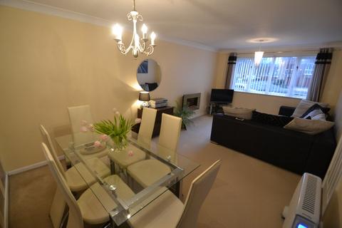 2 bedroom flat to rent - Chorlton Road, Hulme, Manchester. M15 4AP