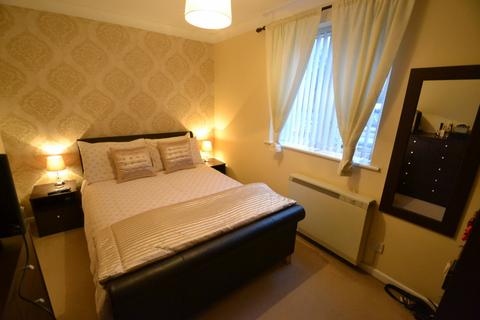 2 bedroom apartment to rent, Chorlton Road, Hulme, Manchester. M15 4AP
