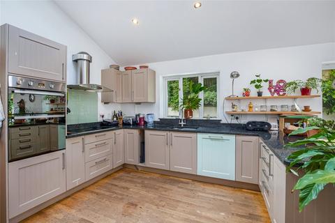 32 Quarry Close, Totnes, TQ9 5FA