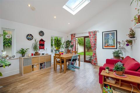 32 Quarry Close, Totnes, TQ9 5FA