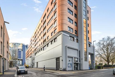 1 bedroom apartment for sale, Holman Road, Battersea, SW11
