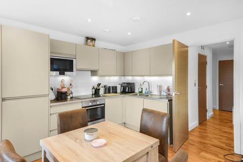 1 bedroom apartment for sale, Holman Road, Battersea, SW11
