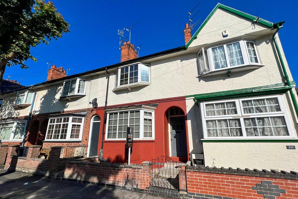 Fosse Road South, Leicester 5 bed townhouse £1,100 pcm (£254 pw)