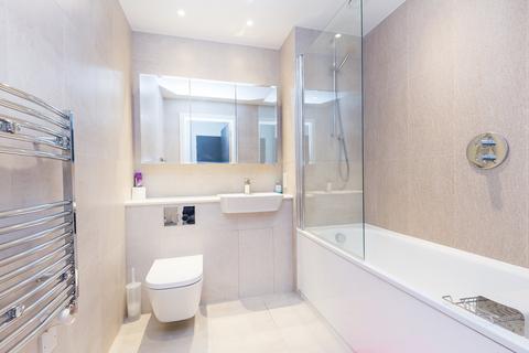 undefined, New Village Avenue, London, E14