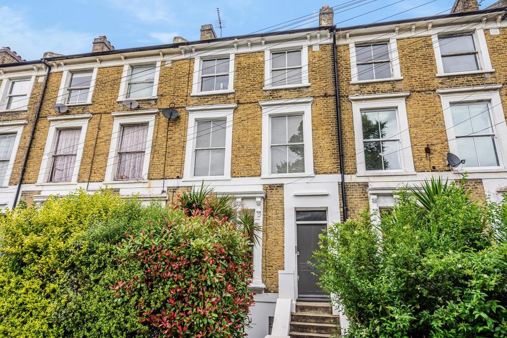 Lilford Road, Camberwell 3 bed flat £725,000