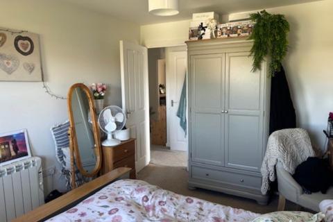 2 bedroom flat to rent, Vincent Road, Selsey