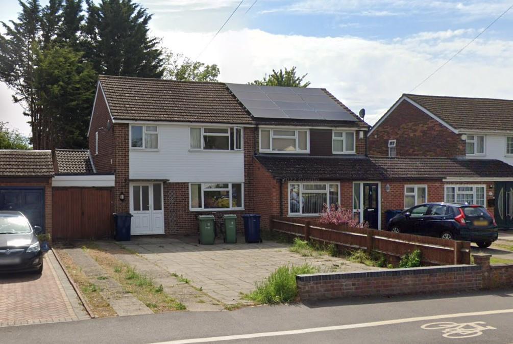 Cherwell Drive, Marston, OX3 5 bed semidetached house £2,725 pcm (£629 pw)