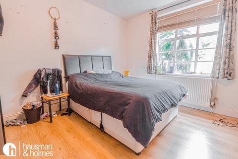 3 bedroom flat to rent, Falloden Court, Hampstead Garden Suburb