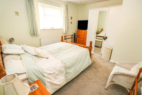 18 Fetherston Crescent, Ryton On Dunsmore, Coventry, CV8 3EZ