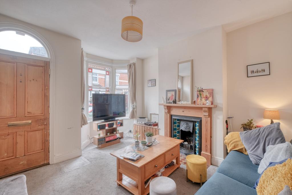 Barry Street,Worcester,WR1 1NR 2 bed terraced house £190,000
