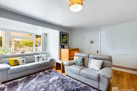 125 Glebe Road, Deanshanger, Milton Keynes, MK19 6LY