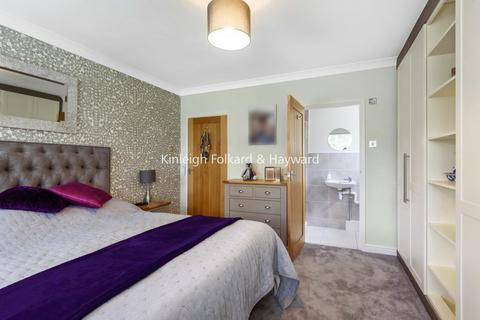 10 Blakes Green, West Wickham, BR4 0RA