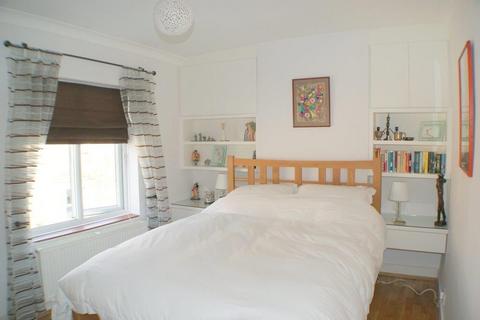 2 bedroom semi-detached house to rent, Oak Lane, Windsor, Berkshire, SL4