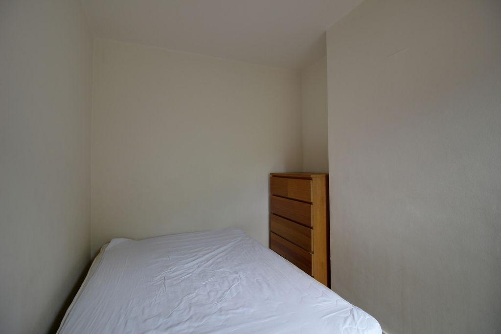 Bedroom 1 (Double)