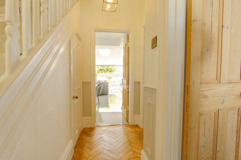 49 Waterloo Gardens, Cardiff, CF23 5AB