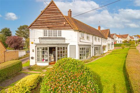 2 bedroom maisonette for sale, Station Road, Digswell, Welwyn, Hertfordshire