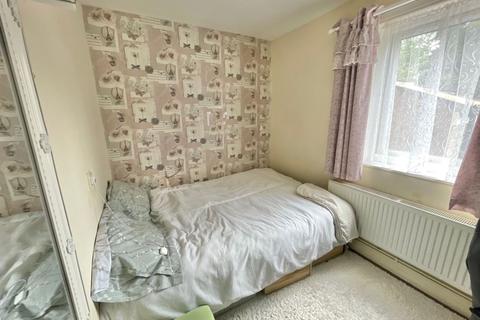 2 bedroom flat for sale - Micklewell Lane, Southfields, Northampton NN3 5AU
