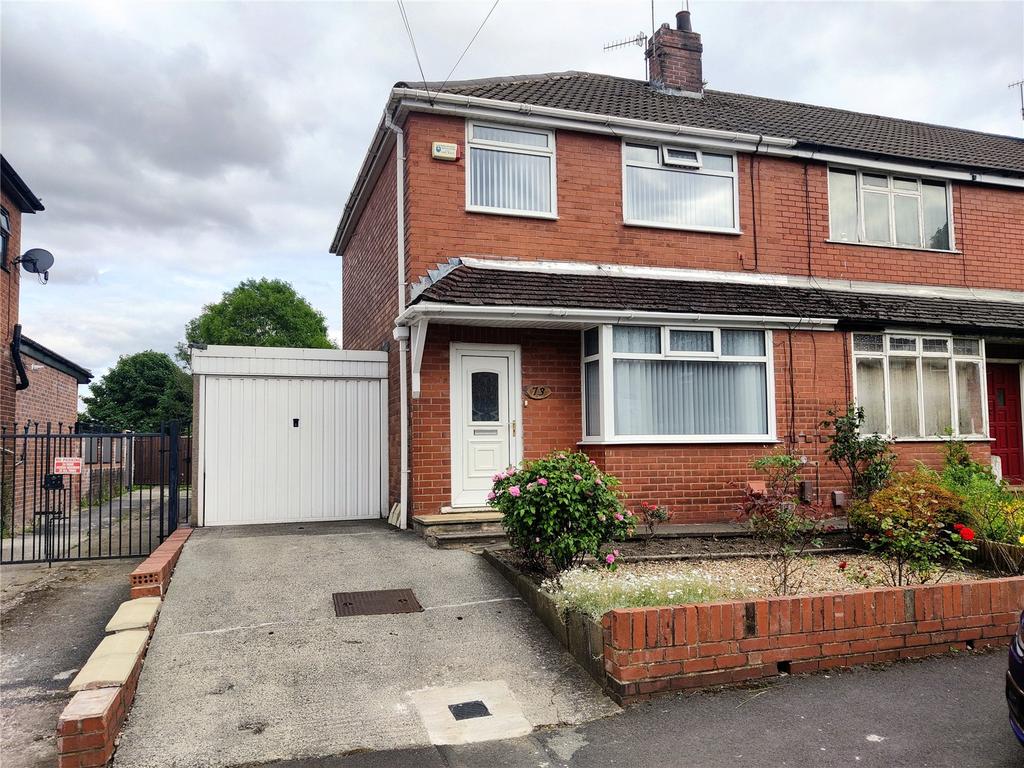 New Earth Street, Clarksfield... 3 bed end of terrace house £160,000