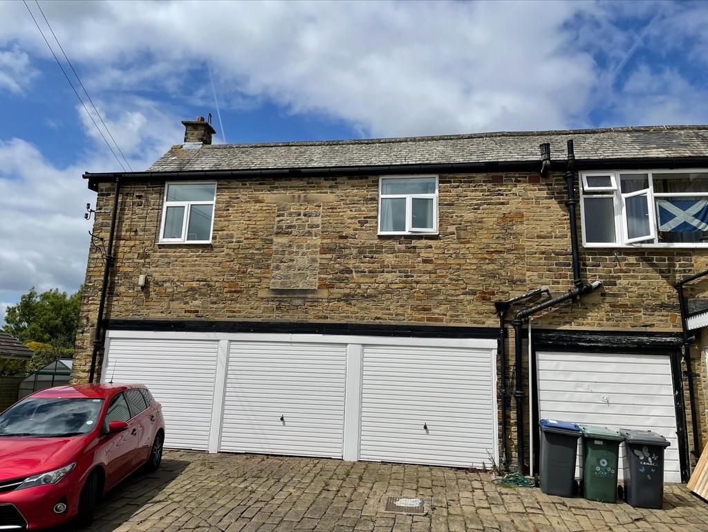Priestthorpe Close, Bingley BD16 1 bed flat to rent £580 pcm (£134 pw)