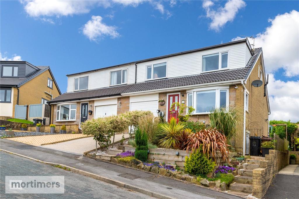 Bostons, Great Harwood, Blackburn, Lancashire, BB6 4 bed semidetached