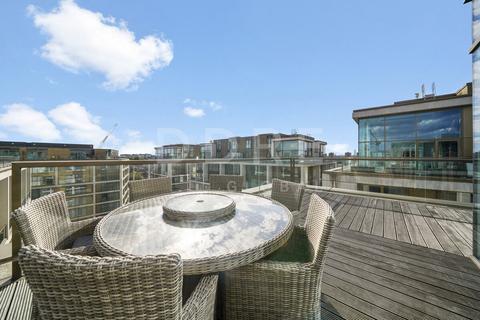 2 bedroom penthouse for sale, Radnor Walk, London, W14