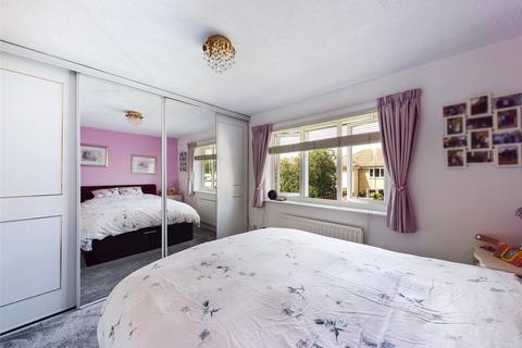 2 bedroom end of terrace house for sale, Westminster Close, Feltham, Middlesex, TW14