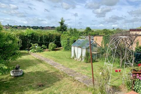 94 Gillsway, Northampton, NN2 8HU