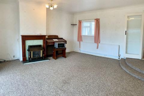 94 Gillsway, Northampton, NN2 8HU