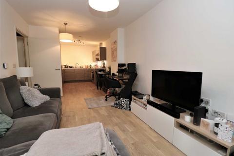 1 bedroom flat to rent, Charles Street, London