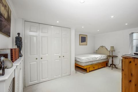 3 bedroom flat for sale - Milesdown Place, Winchester, Hampshire, SO23