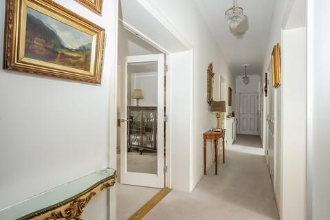3 bedroom flat for sale - Milesdown Place, Winchester, Hampshire, SO23