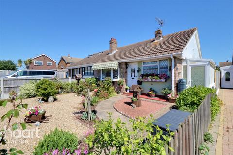 3 Bembridge Close, Clacton-on-sea, CO15 4QF