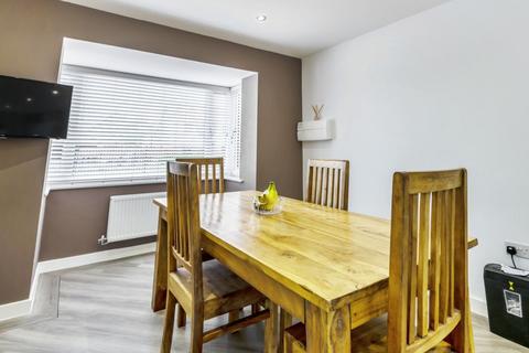 62 Ashpole Avenue, Wootton, Bedford, MK43 9ED