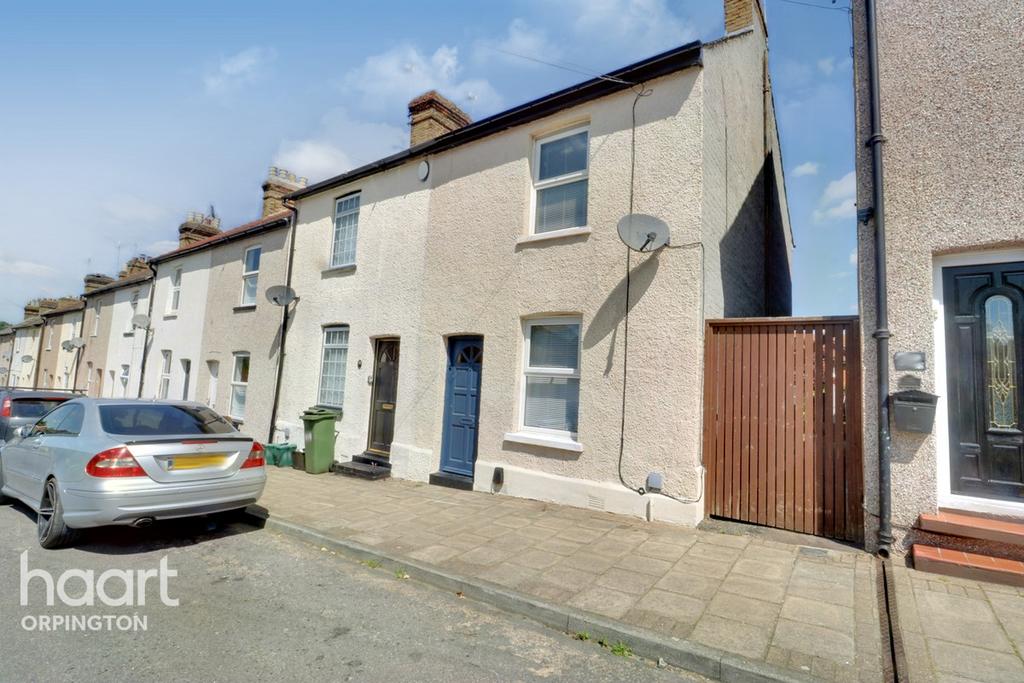 Hearns Road, Orpington 2 bed end of terrace house for sale £350,000