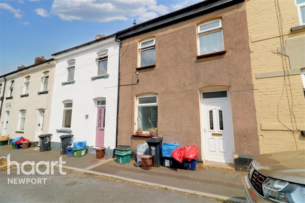 Dos Road, Newport 3 bed terraced house £900 pcm (£208 pw)